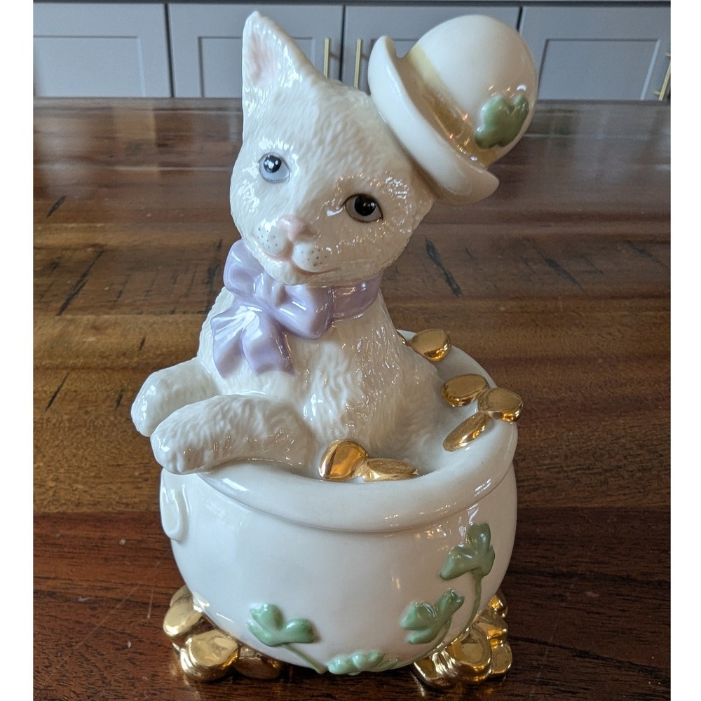 Vtg Lenox St Patricks Day Cat Pot of Gold‎ Porcelain Figurine Shamrock Gold Trim